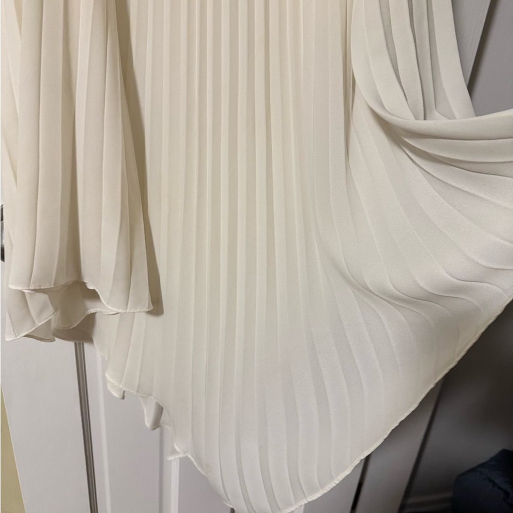 Catherine Old Money Asymmetrical Circle Cream Pleated Dress Size M Fairy - Picture 3 of 6